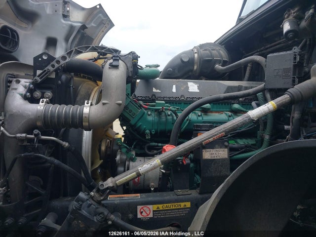 Volvo VNL 2020 4V4NC9EJ6LN222668 Image 10