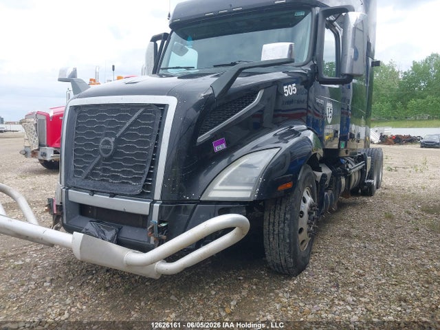 Volvo VNL 2020 4V4NC9EJ6LN222668 Image 6