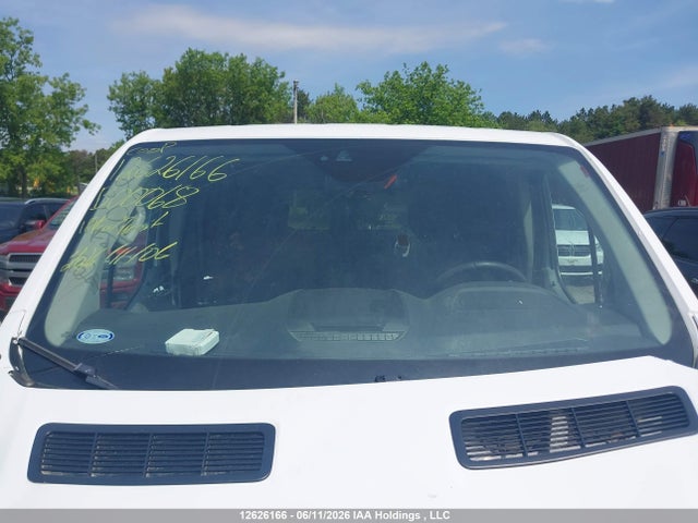 Ford Transit-250 2018 1FTYR2ZM6JKB00068 Image 18
