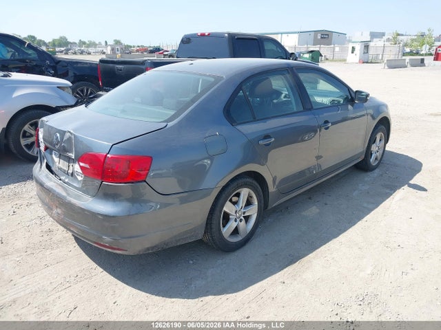 12626190 :رقم المزاد ، 3VW2K7AJ5EM216379 vin ، 2014 Volkswagen Jetta مزاد بيع