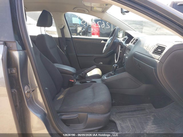12626190 :رقم المزاد ، 3VW2K7AJ5EM216379 vin ، 2014 Volkswagen Jetta مزاد بيع
