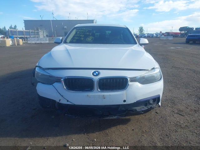 WBA8A3C55GK689781 BMW 320i Xdrive