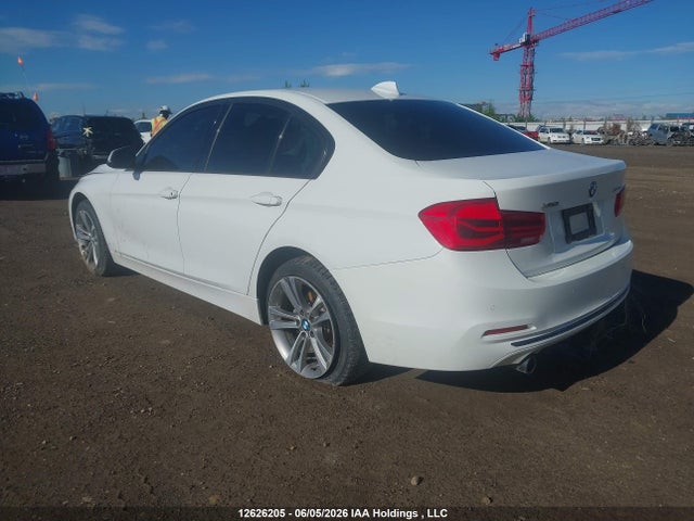WBA8A3C55GK689781 BMW 320i Xdrive