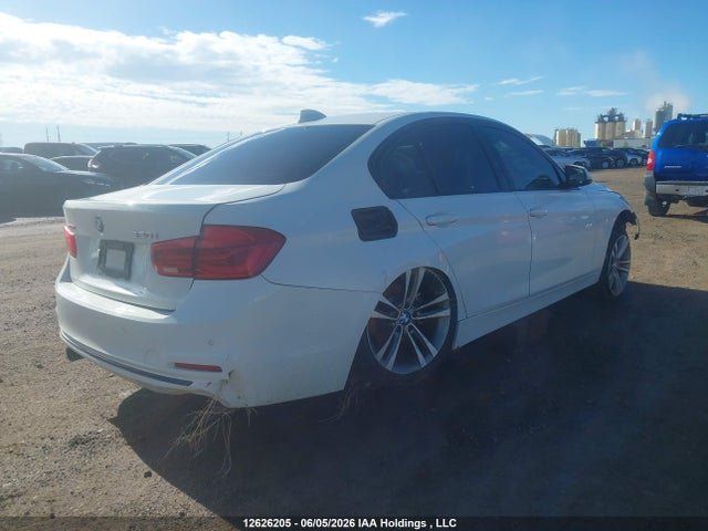 BMW 320i Xdrive 2016 WBA8A3C55GK689781 Image 4