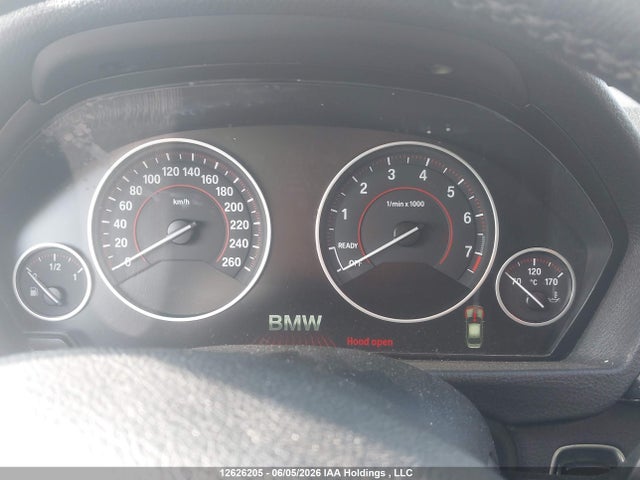 BMW 320i Xdrive 2016 WBA8A3C55GK689781 Image 7