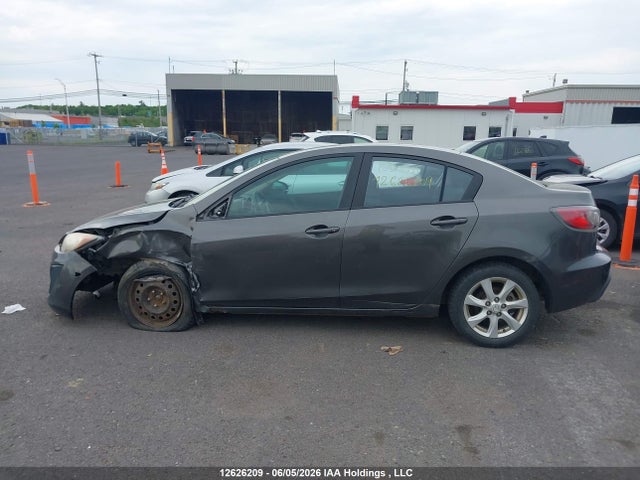 12626209 :رقم المزاد ، JM1BL1UF3B1427481 vin ، 2011 Mazda Mazda3 مزاد بيع