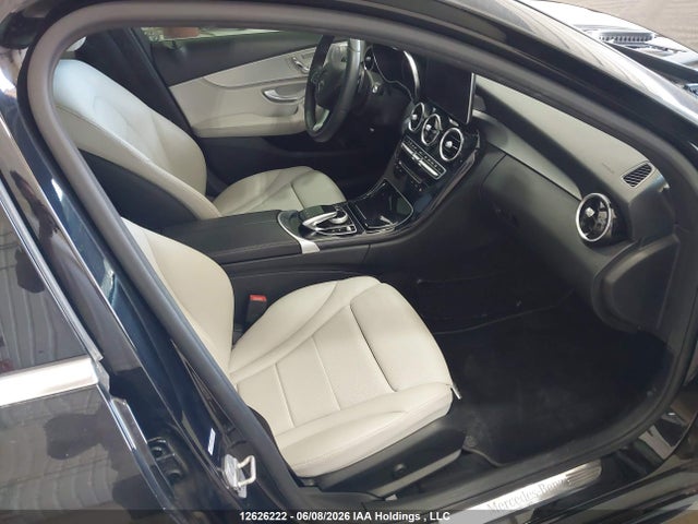 55SWF6GB9FU019383 Mercedes-Benz C 400 4matic