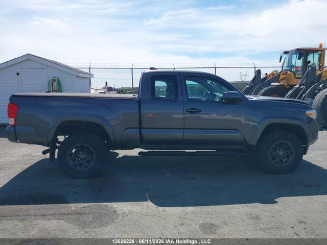12626226 :رقم المزاد ، 5TFRX5GN5HX095546 vin ، 2017 Toyota Tacoma Access Cab/sr/sr5 مزاد بيع