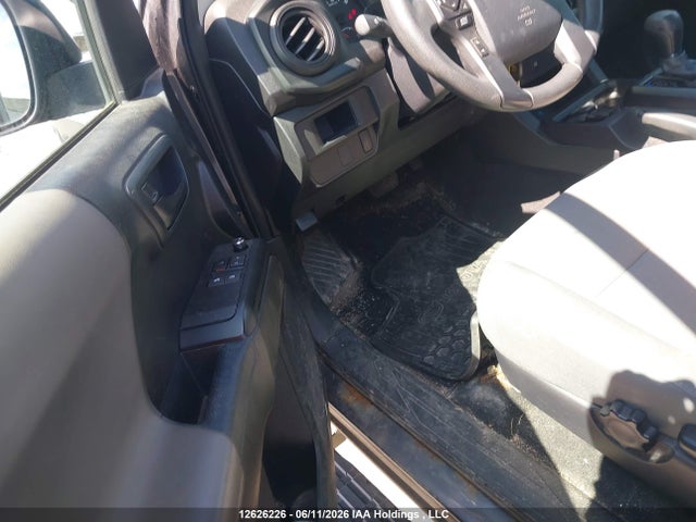 12626226 :رقم المزاد ، 5TFRX5GN5HX095546 vin ، 2017 Toyota Tacoma Access Cab/sr/sr5 مزاد بيع