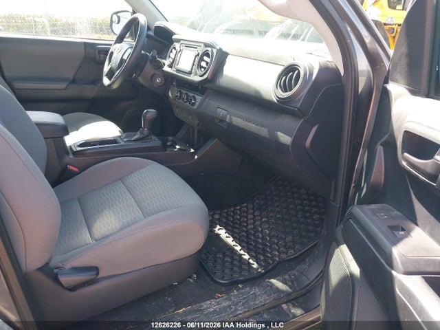 12626226 :رقم المزاد ، 5TFRX5GN5HX095546 vin ، 2017 Toyota Tacoma Access Cab/sr/sr5 مزاد بيع