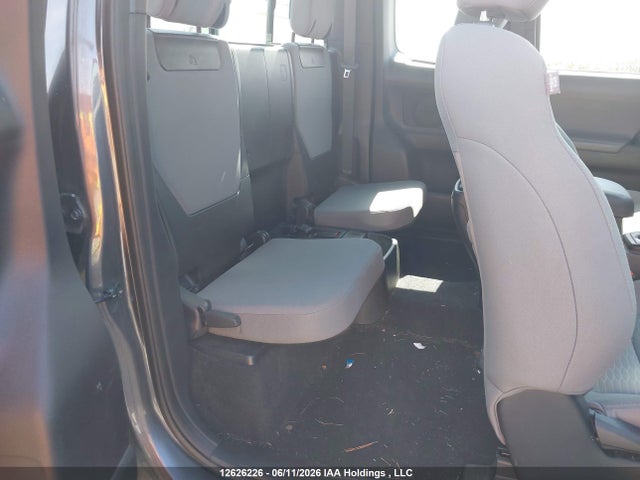 12626226 :رقم المزاد ، 5TFRX5GN5HX095546 vin ، 2017 Toyota Tacoma Access Cab/sr/sr5 مزاد بيع