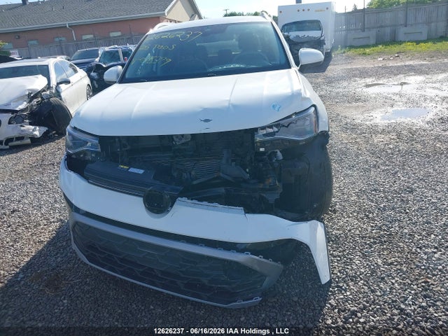 3VVUC7B21SM038399 Volkswagen TAOS SE