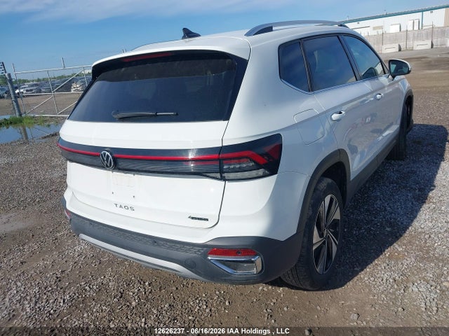 3VVUC7B21SM038399 Volkswagen TAOS SE