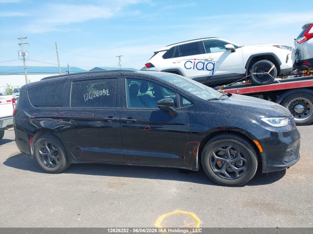 Chrysler Pacifica Limited 2025 2C4RC1GG2SR601720 Image 13