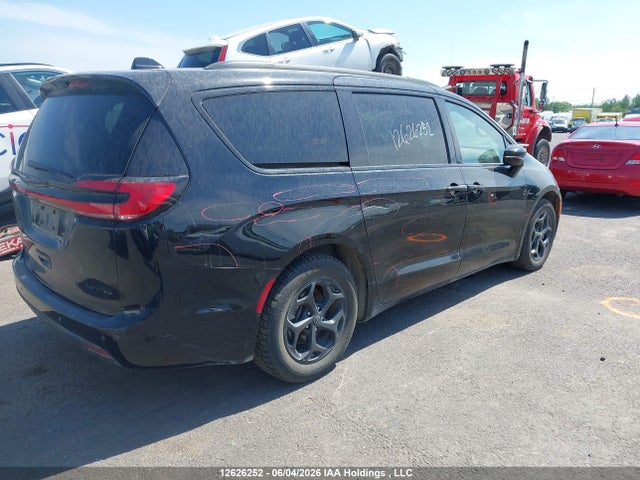 Chrysler Pacifica Limited 2025 2C4RC1GG2SR601720 Image 4