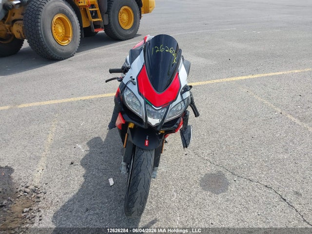 2018 Aprilia Rsv 4 Rf მანქანა იყიდება აუქციონზე, vin: ZD4KEU003JS001168, აუქციონის ნომერი: 12626284