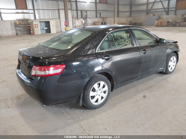 2011 Toyota Camry Se/le/xle მანქანა იყიდება აუქციონზე, vin: 4T1BF3EK6BU215103, აუქციონის ნომერი: 12626299