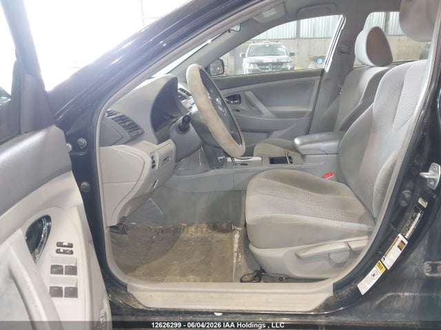 2011 Toyota Camry Se/le/xle მანქანა იყიდება აუქციონზე, vin: 4T1BF3EK6BU215103, აუქციონის ნომერი: 12626299