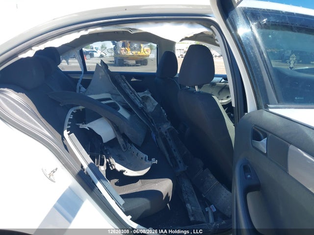Продажа на аукционе авто 2015 Volkswagen Jetta S, vin: 3VW2K7AJXFM208442, номер лота: 12626308