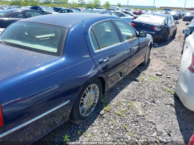 Продажа на аукционе авто 2009 Lincoln Town Car Signature Limited, vin: 2LNHM82VX9X601389, номер лота: 12624199