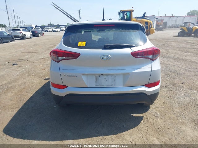 Продаж на аукціоні авто 2016 Hyundai Tucson Se, vin: KM8J23A40GU042748, номер лоту: 12626371
