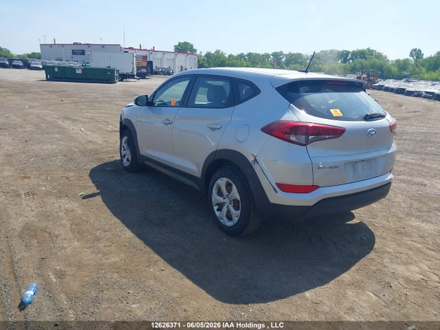 Продаж на аукціоні авто 2016 Hyundai Tucson Se, vin: KM8J23A40GU042748, номер лоту: 12626371