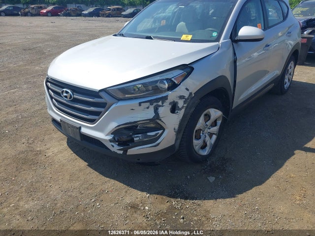 Продаж на аукціоні авто 2016 Hyundai Tucson Se, vin: KM8J23A40GU042748, номер лоту: 12626371