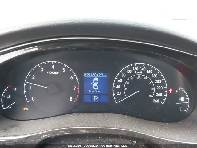 Aukcja sprzedaży 2012 Hyundai Genesis 3.8 Premium, vin: KMHGC4DD7CU197428, numer aukcji: 12626380