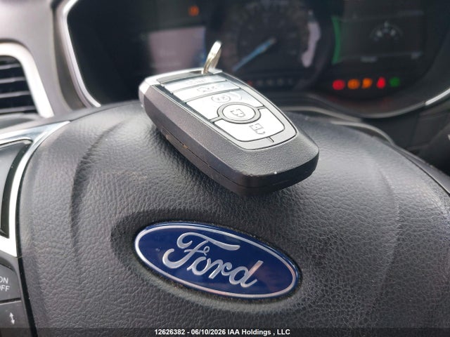12626382 :رقم المزاد ، 3FA6P0PU0LR182744 vin ، 2020 Ford Fusion Energi مزاد بيع