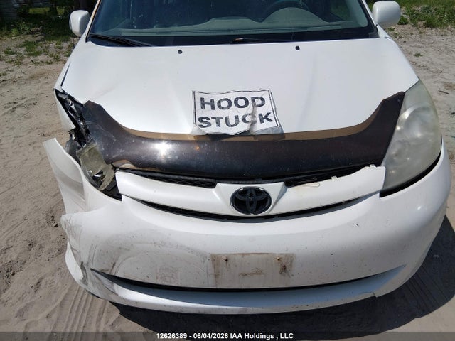 12626389 :رقم المزاد ، 5TDKK4CC2AS291535 vin ، 2010 Toyota Sienna Ce/le مزاد بيع