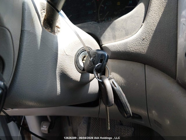 12626389 :رقم المزاد ، 5TDKK4CC2AS291535 vin ، 2010 Toyota Sienna Ce/le مزاد بيع
