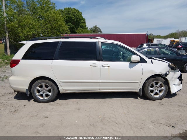 12626389 :رقم المزاد ، 5TDKK4CC2AS291535 vin ، 2010 Toyota Sienna Ce/le مزاد بيع