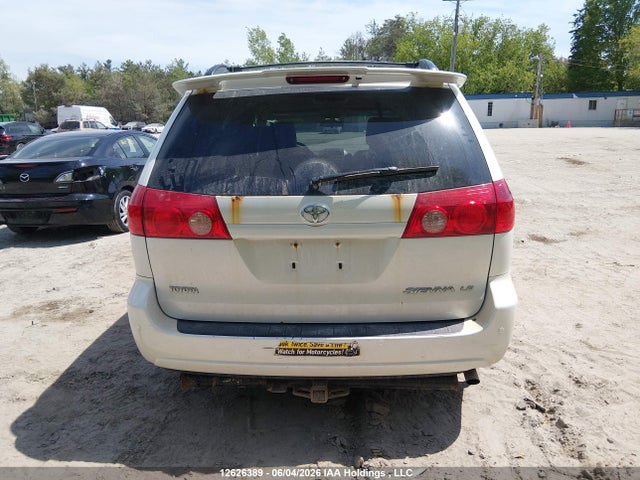 12626389 :رقم المزاد ، 5TDKK4CC2AS291535 vin ، 2010 Toyota Sienna Ce/le مزاد بيع
