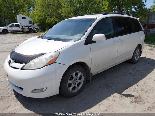 12626389 :رقم المزاد ، 5TDKK4CC2AS291535 vin ، 2010 Toyota Sienna Ce/le مزاد بيع