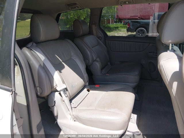 12626389 :رقم المزاد ، 5TDKK4CC2AS291535 vin ، 2010 Toyota Sienna Ce/le مزاد بيع