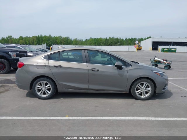 12626410 :رقم المزاد ، 1G1BE5SM0J7176605 vin ، 2018 Chevrolet Cruze مزاد بيع