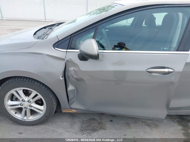 12626410 :رقم المزاد ، 1G1BE5SM0J7176605 vin ، 2018 Chevrolet Cruze مزاد بيع