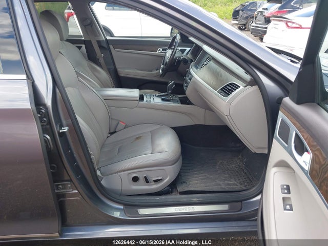 Продаж на аукціоні авто 2015 Hyundai Genesis 3.8l, vin: KMHGN4JE0FU043669, номер лоту: 12626442