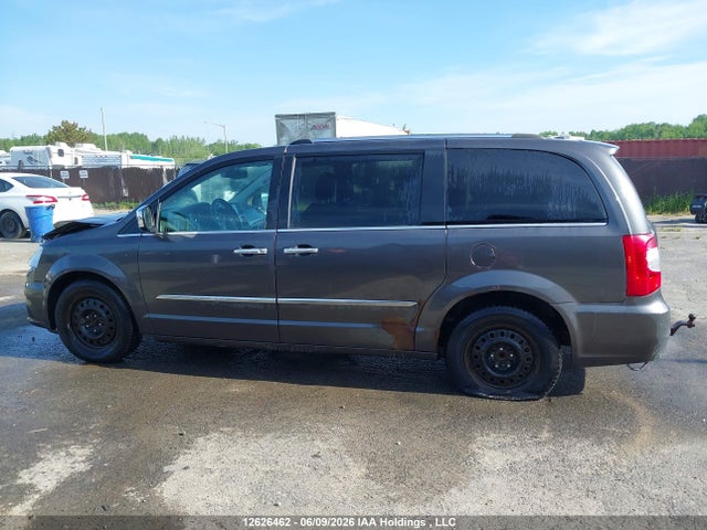 2C4RC1GG7GR200929 Chrysler Town &amp; Country