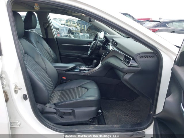 2019 Toyota Camry Hybrid მანქანა იყიდება აუქციონზე, vin: 4T1B21HK9KU520798, აუქციონის ნომერი: 12626464