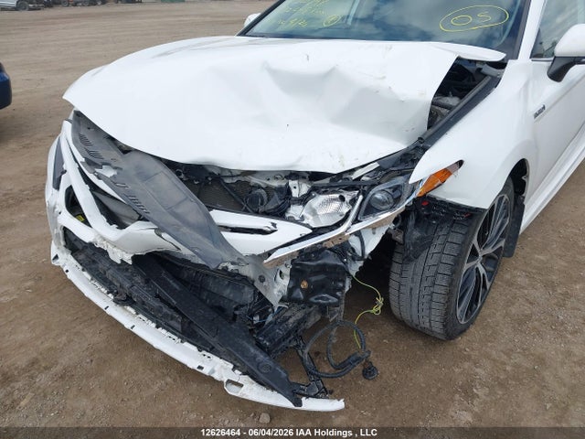 2019 Toyota Camry Hybrid მანქანა იყიდება აუქციონზე, vin: 4T1B21HK9KU520798, აუქციონის ნომერი: 12626464