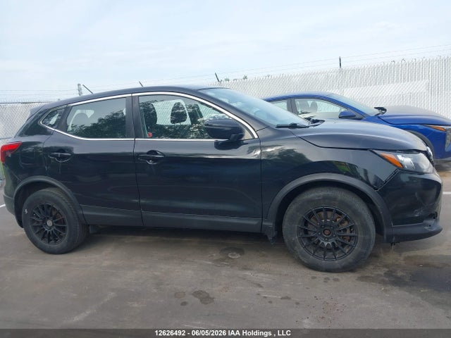 2017 Nissan Qashqai  S 4dr2wd მანქანა იყიდება აუქციონზე, vin: JN1BJ1CP2HW007368, აუქციონის ნომერი: 12626492