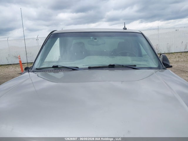 2003 Gmc New Sierra K1500 მანქანა იყიდება აუქციონზე, vin: 2GTEK19T231101391, აუქციონის ნომერი: 12626507