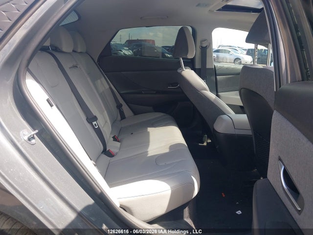 KMHLN4DJ6SU144006 Hyundai Elantra Luxury With Two-tone Interior Hybrid