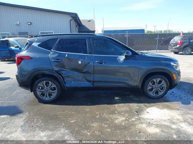 2024 Kia Seltos მანქანა იყიდება აუქციონზე, vin: KNDEUCAA7R7556247, აუქციონის ნომერი: 12626650