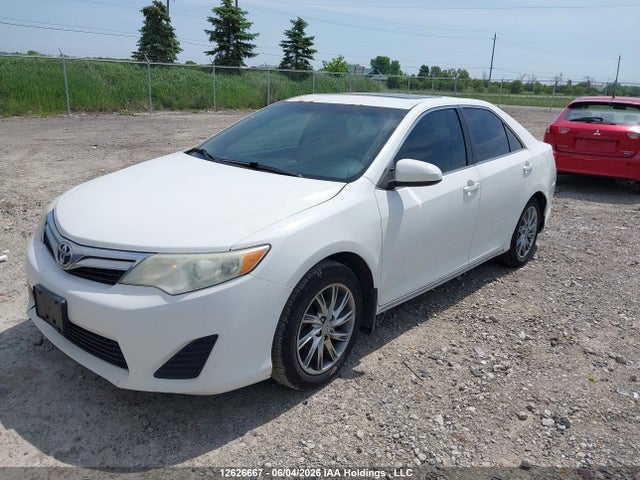 12626667 :رقم المزاد ، 4T1BF1FK8CU567930 vin ، 2012 Toyota Camry Se/le/xle مزاد بيع