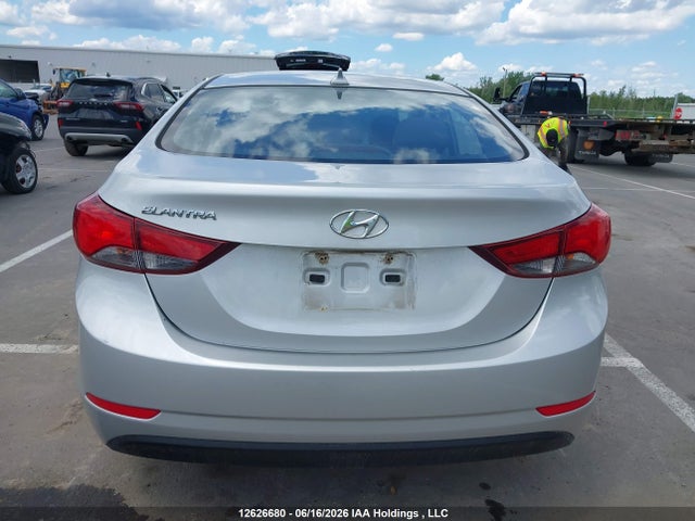 2016 Hyundai Elantra Gl მანქანა იყიდება აუქციონზე, vin: 5NPDH4AE4GH763972, აუქციონის ნომერი: 12626680
