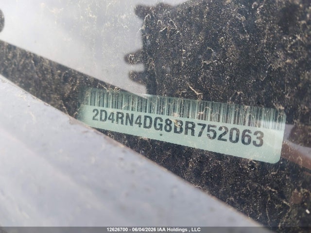 12626700 :رقم المزاد ، 2D4RN4DG8BR752063 vin ، 2011 Dodge Grand Caravan Express مزاد بيع