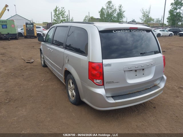 12626700 :رقم المزاد ، 2D4RN4DG8BR752063 vin ، 2011 Dodge Grand Caravan Express مزاد بيع