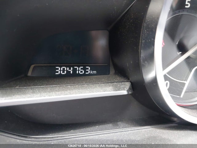 JM1BM1M31F1228230 Mazda MAZDA3